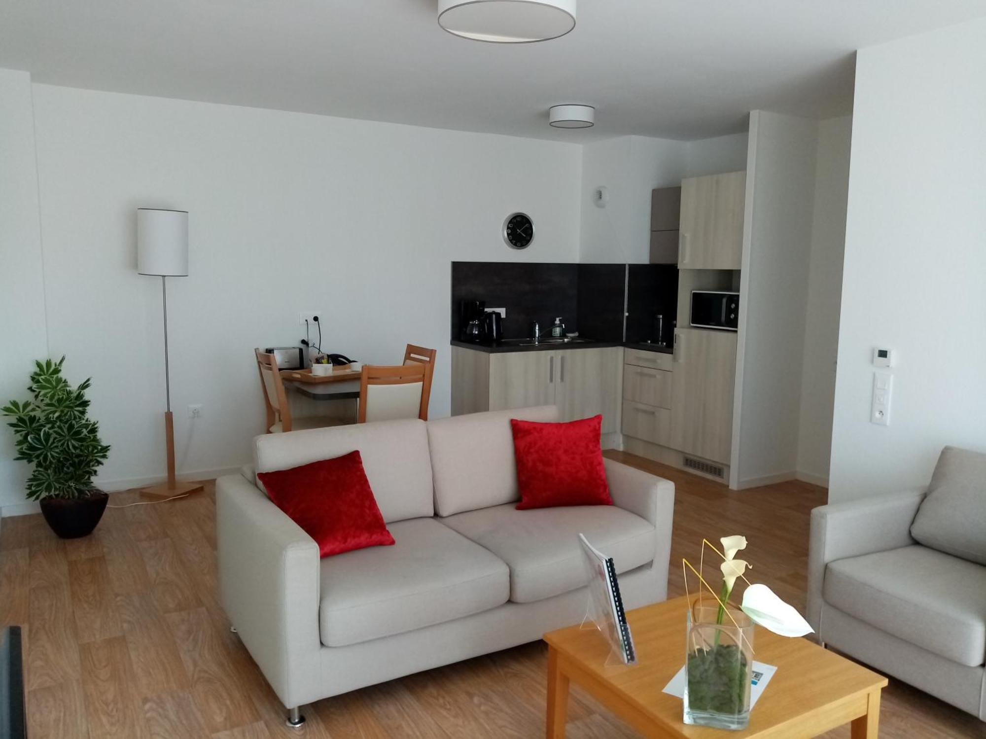 Domitys Les Greements D'Or - Residence Seniors 杜瓦讷内 外观 照片